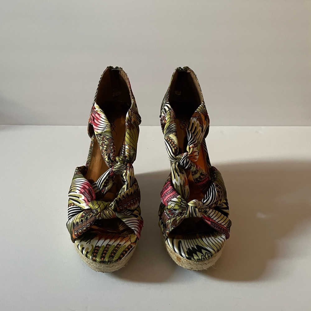 Carlos Santana Womens Wedge Heel, Size: 8/8.5, Color: Tropical print
